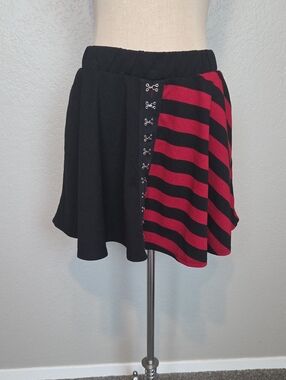 Midnight Hour Black and Red Mini Skater Skirt Lg